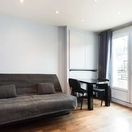 Apartment Chaillot