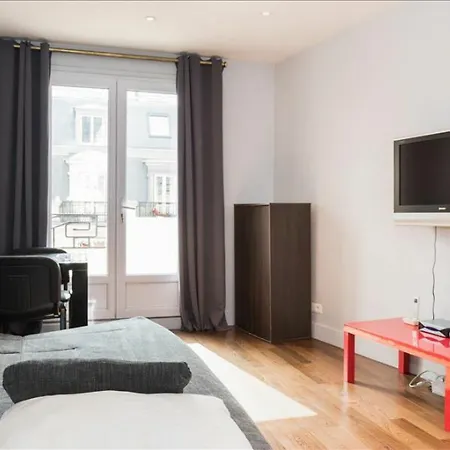 Apartment Chaillot